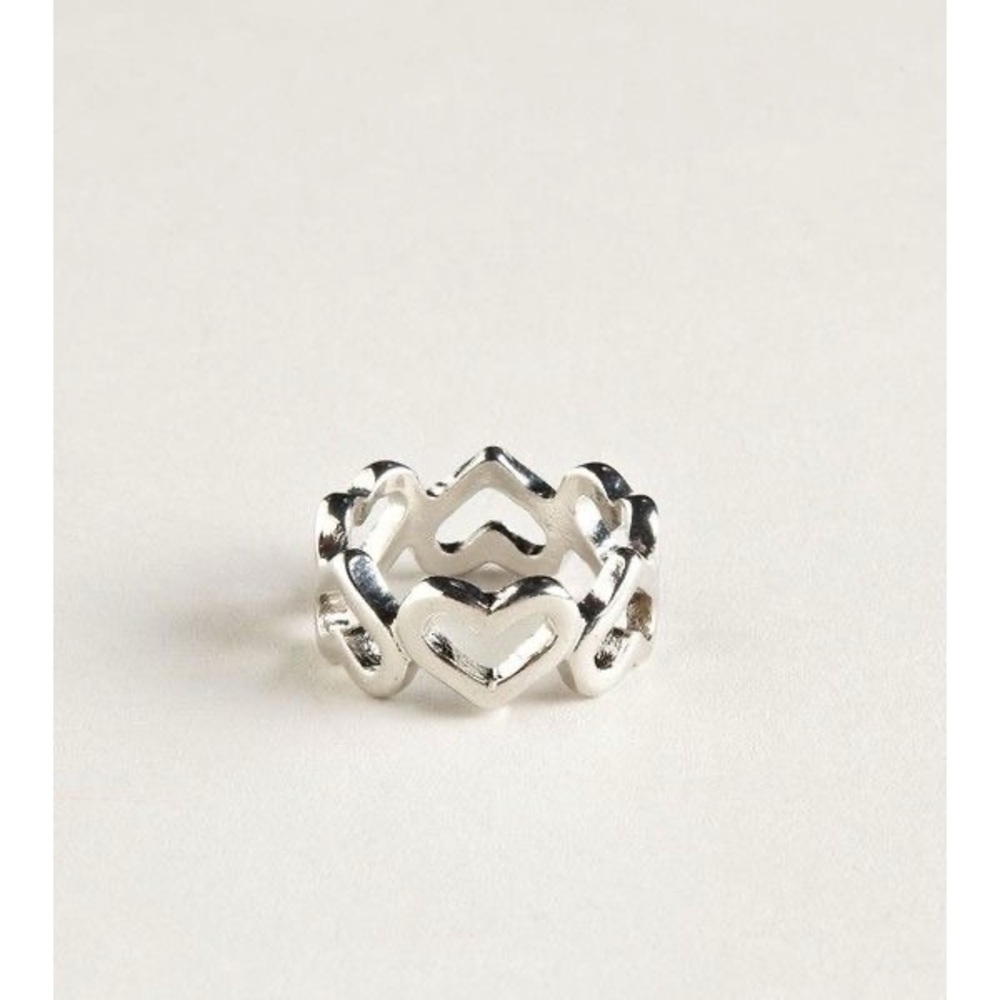 AEO Heart Ring - Picture 3 of 3
